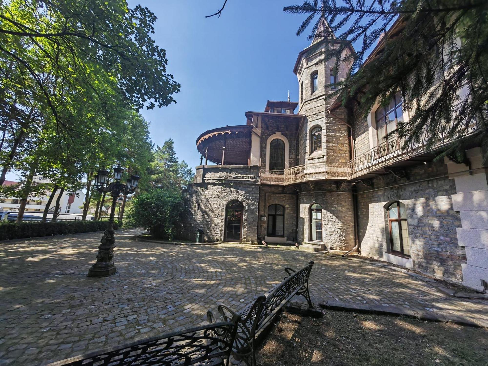 Готель Castelul Stirbey Сіная Екстер'єр фото